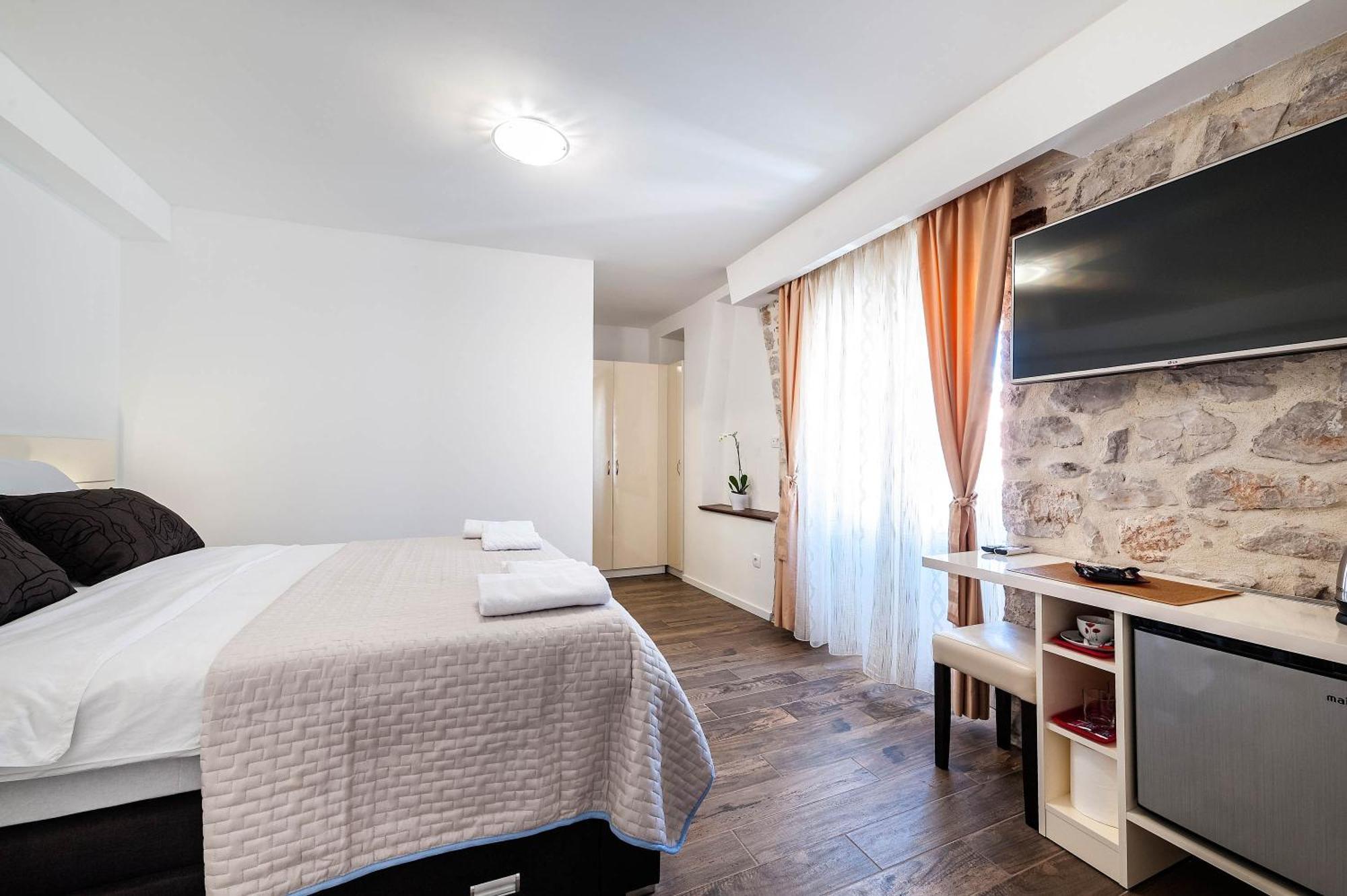 Apartments Palace Rialto Sibenik Bilik gambar